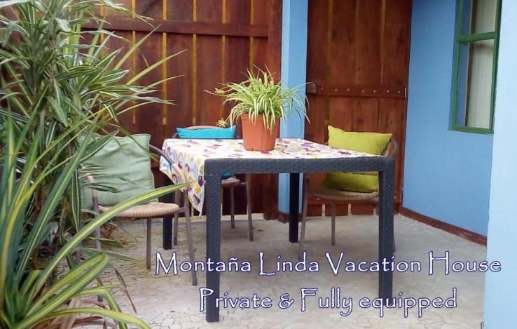 Montana Linda Guest House Orosí Dış mekan fotoğraf
