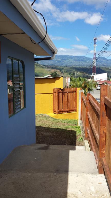 Montana Linda Guest House Orosí Dış mekan fotoğraf